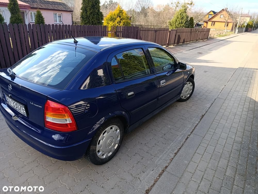 Opel Astra 1.4 Start - 10