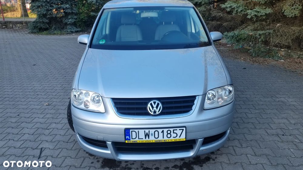 Volkswagen Touran 1.6 FSI - 3