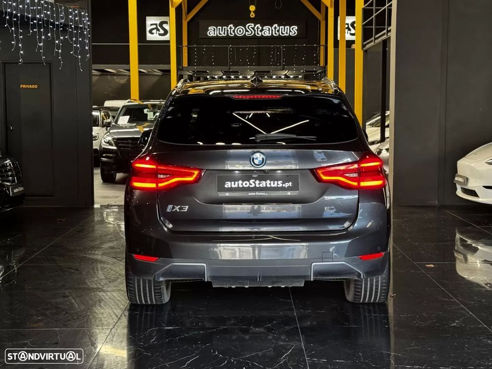 BMW iX3 Impressive - 12
