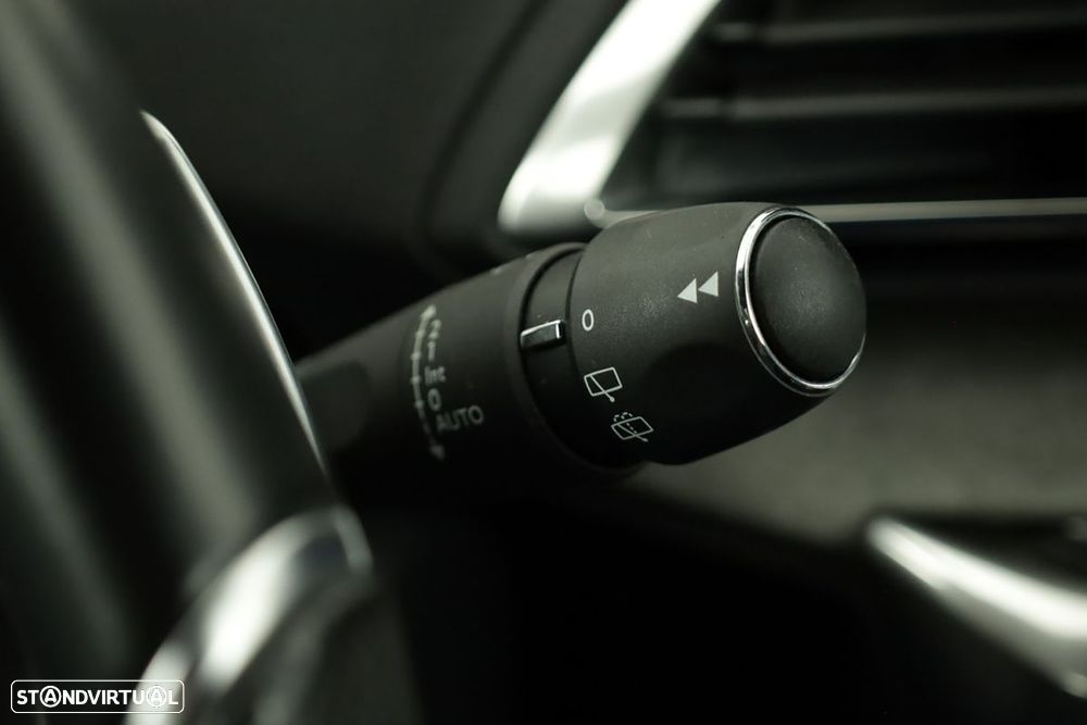 Peugeot 3008 1.2 Hybrid GT e-DCS6 - 19