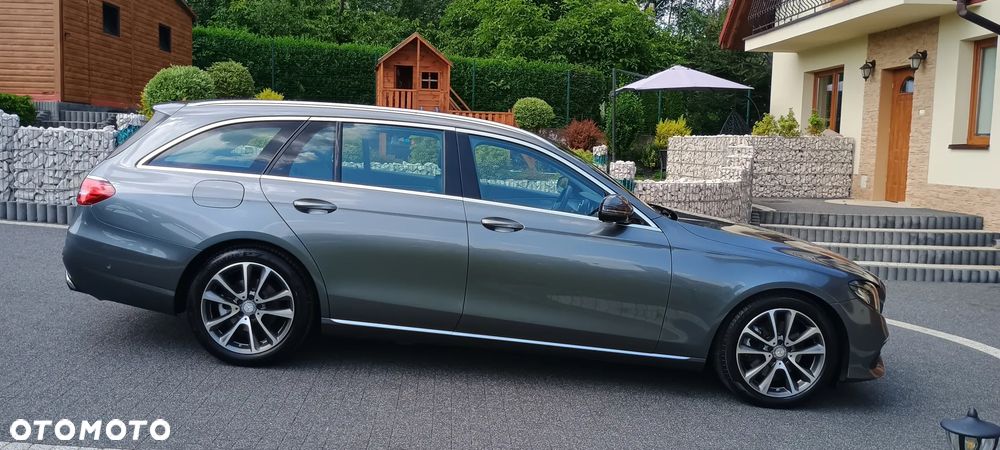 Mercedes-Benz Klasa E 200 CGI BlueEFFICIENCY Automatik Avantgarde - 5