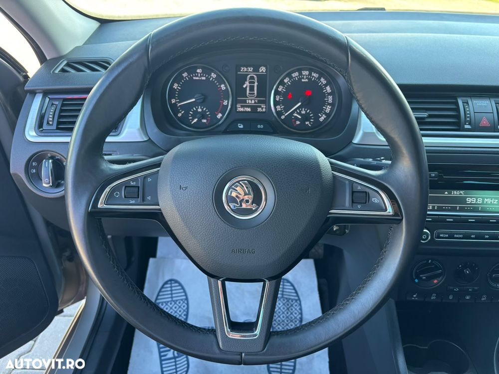 Skoda RAPID 1.2 TSI Ambition - 15