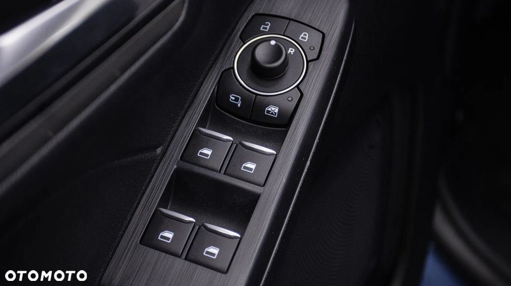 Ford Kuga 2.0 EcoBlue FWD Titanium - 28