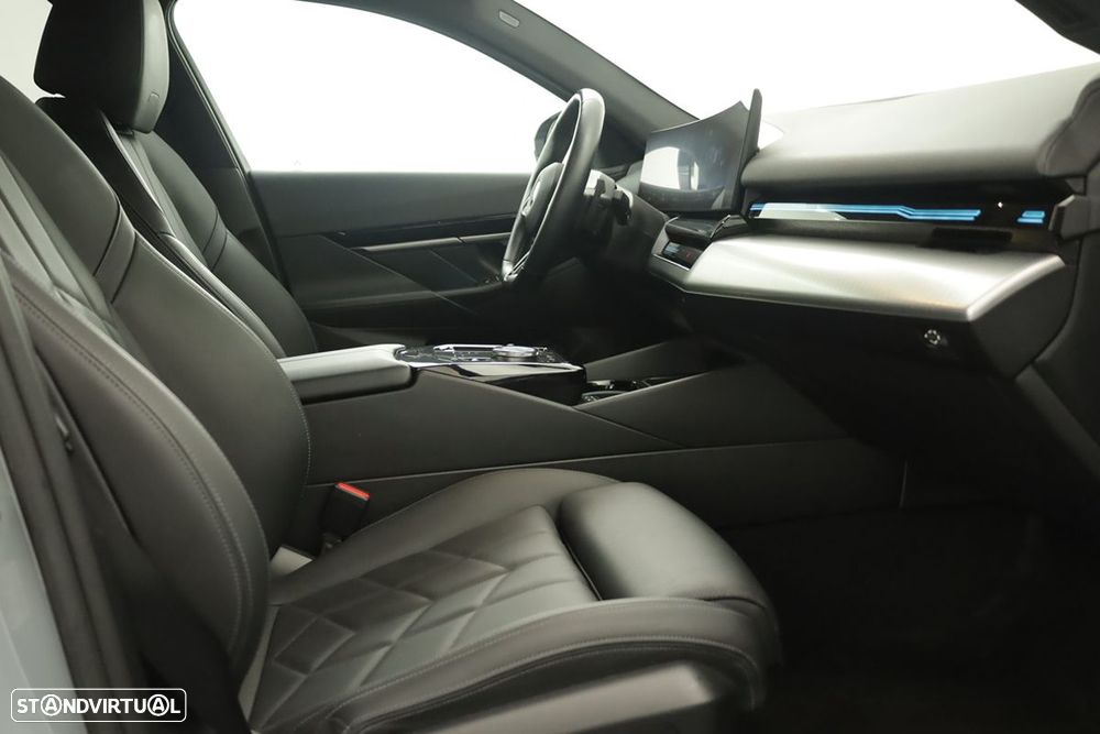 BMW 520 d Pack Desportivo M - 20