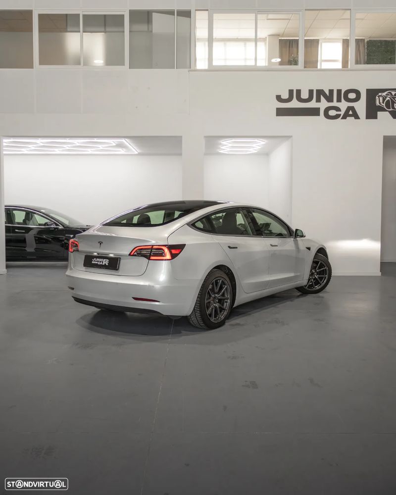 Tesla Model 3 Standard Range Plus RWD - 5
