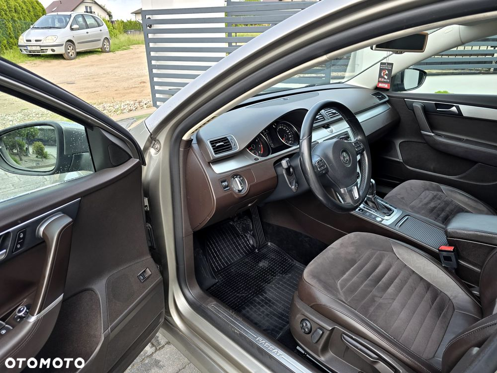 Volkswagen Passat 1.8 TSI Highline DSG - 29
