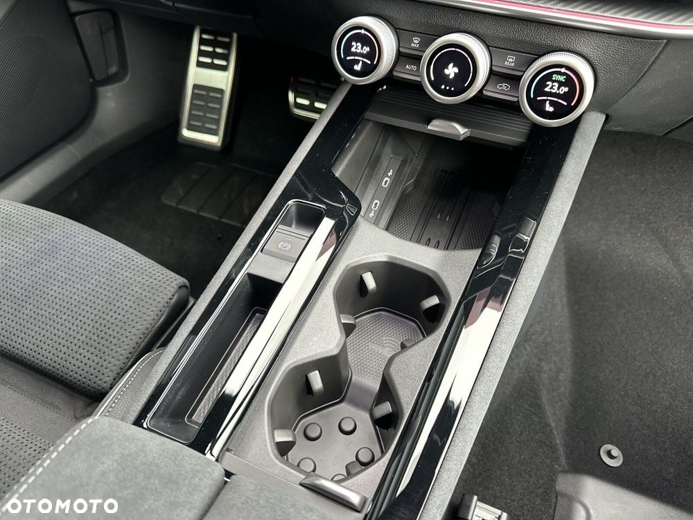 Skoda Superb 1.5 TSI mHEV Sportline DSG - 20