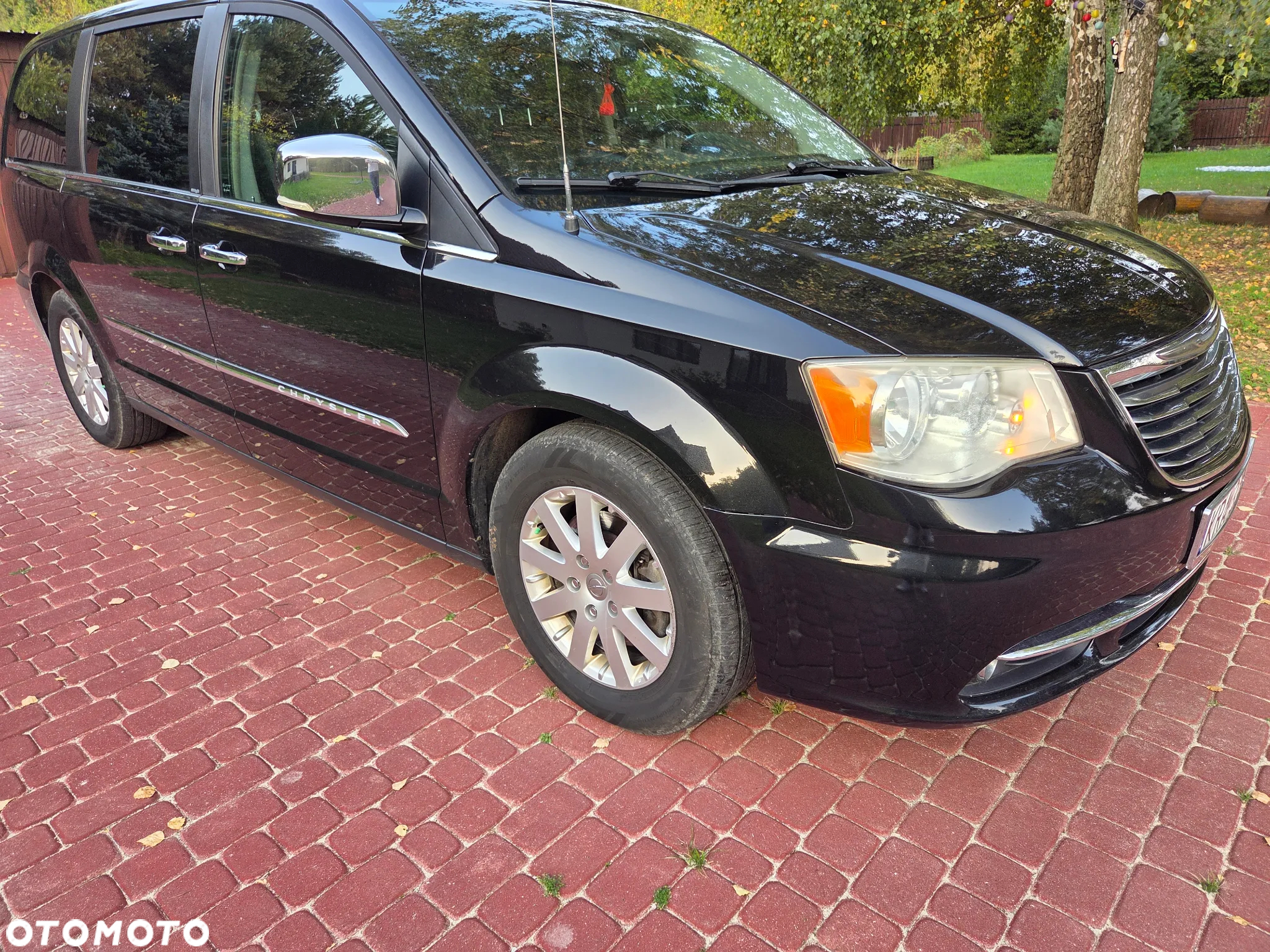 Chrysler Town & Country 3.6 Limited - 7