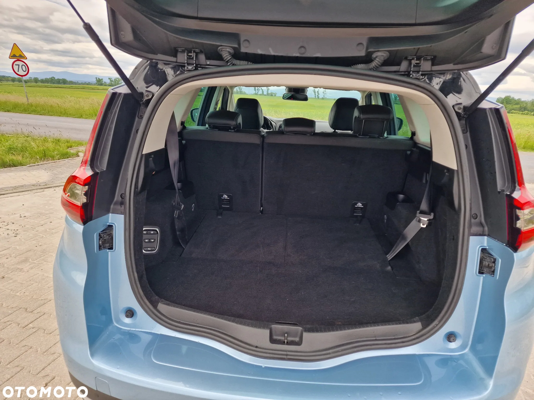 Renault Scenic BLUE dCi 120 EDC LIMITED - 24