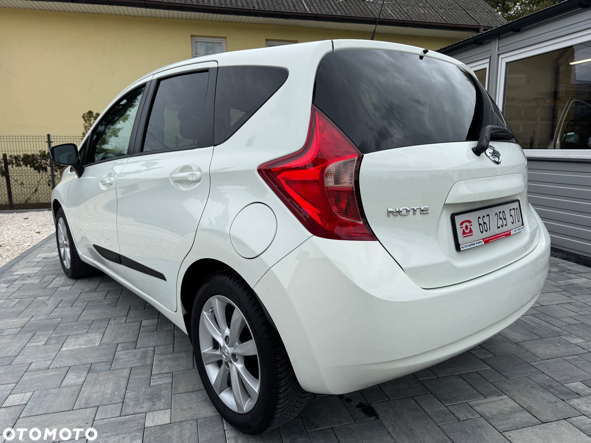 Nissan Note 1.2 DIG-S Acenta Plus EU6 - 8