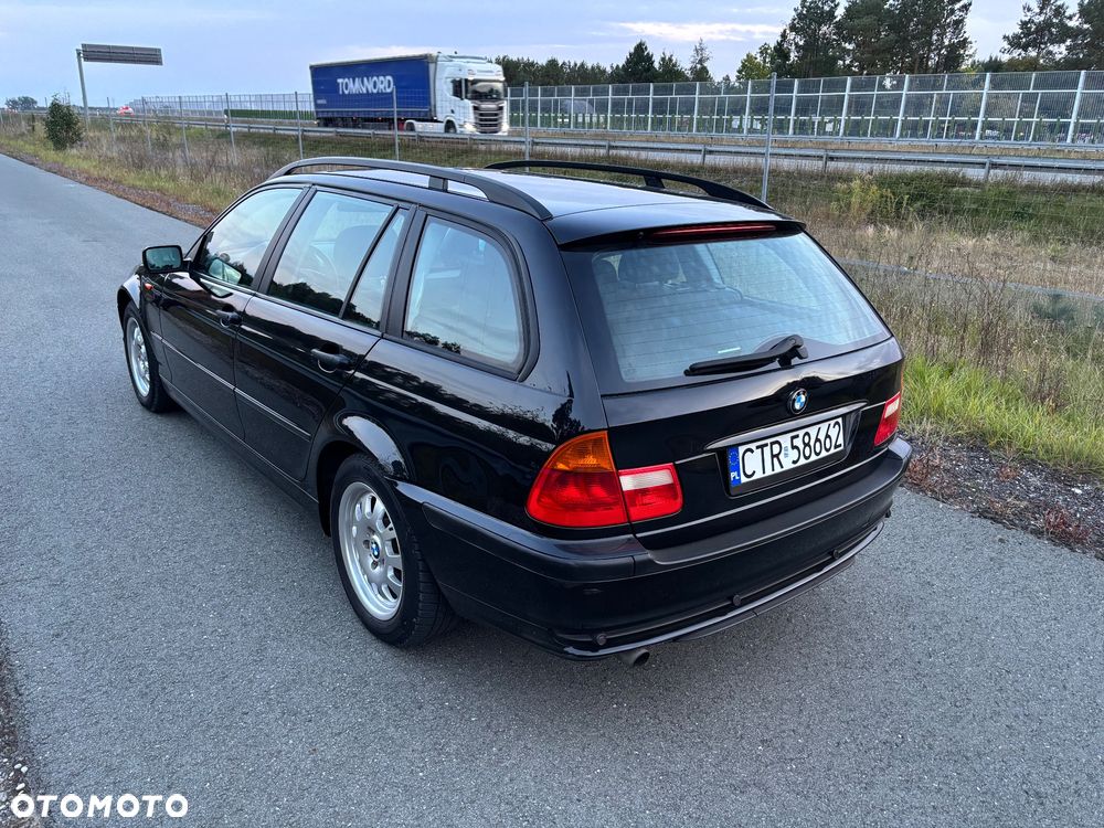 BMW Seria 3 318i - 6