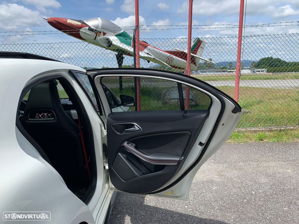 Mercedes-Benz A 45 AMG 4-Matic - 43
