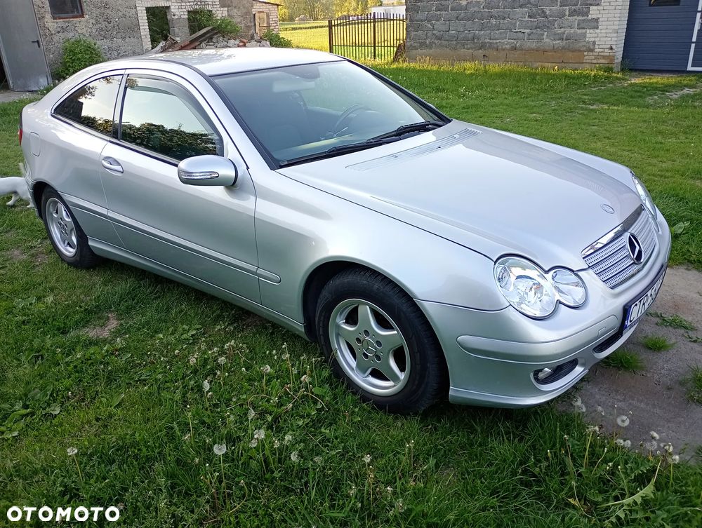 Mercedes-Benz Klasa C 180 Kompressor Automatik Sport Edition - 2
