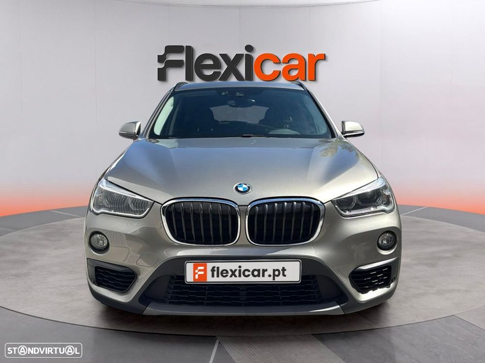 BMW X1 16 d sDrive Line Sport - 7