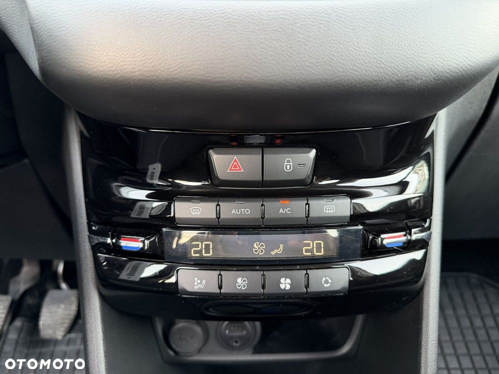 Peugeot 208 1.2 PureTech GPF Active S&S - 23