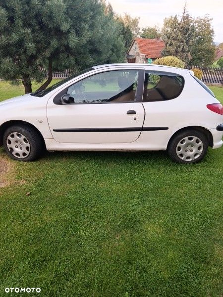 Peugeot 206 1.1 X-Line - 4