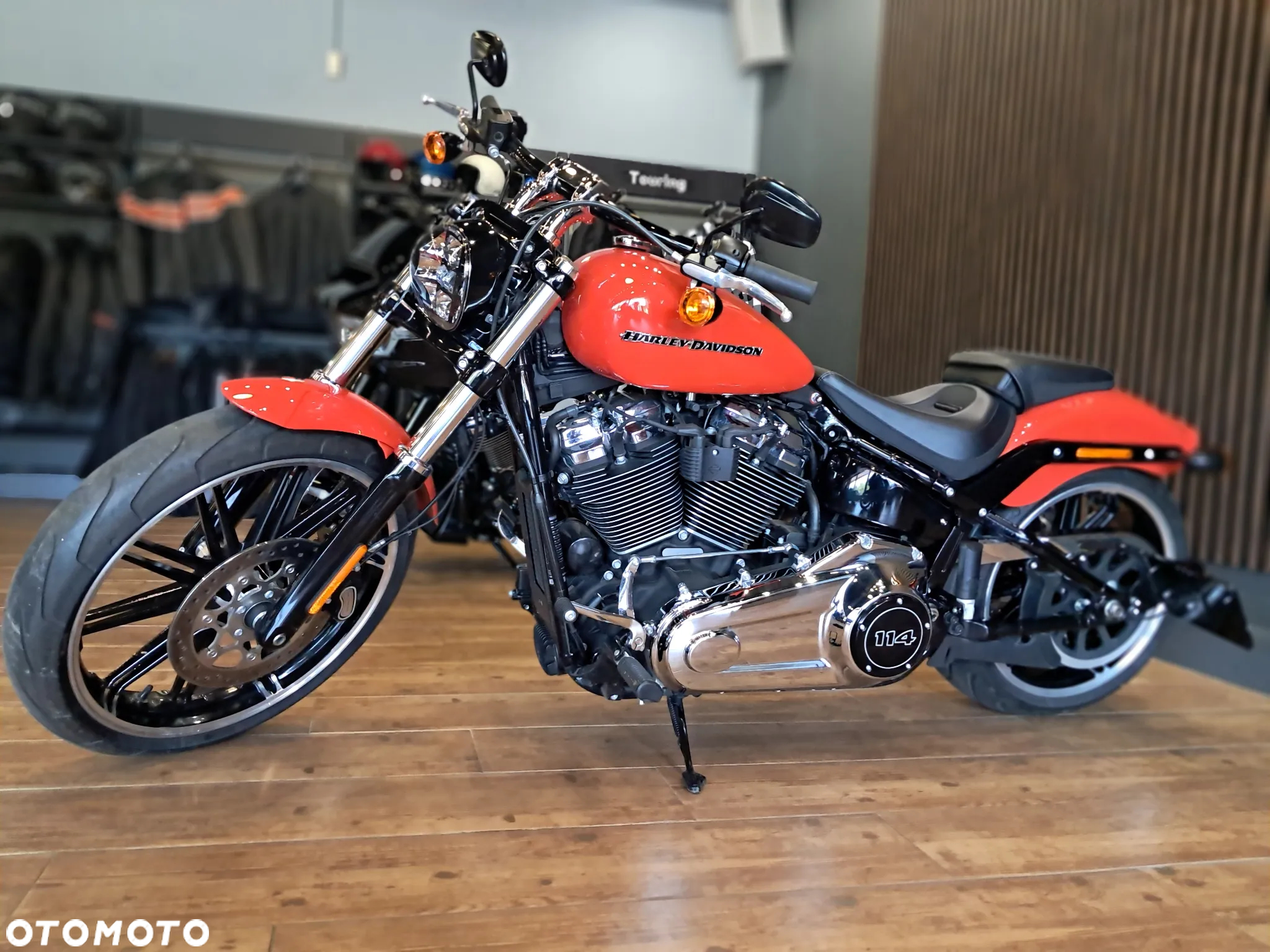 Harley-Davidson Softail Breakout - 7