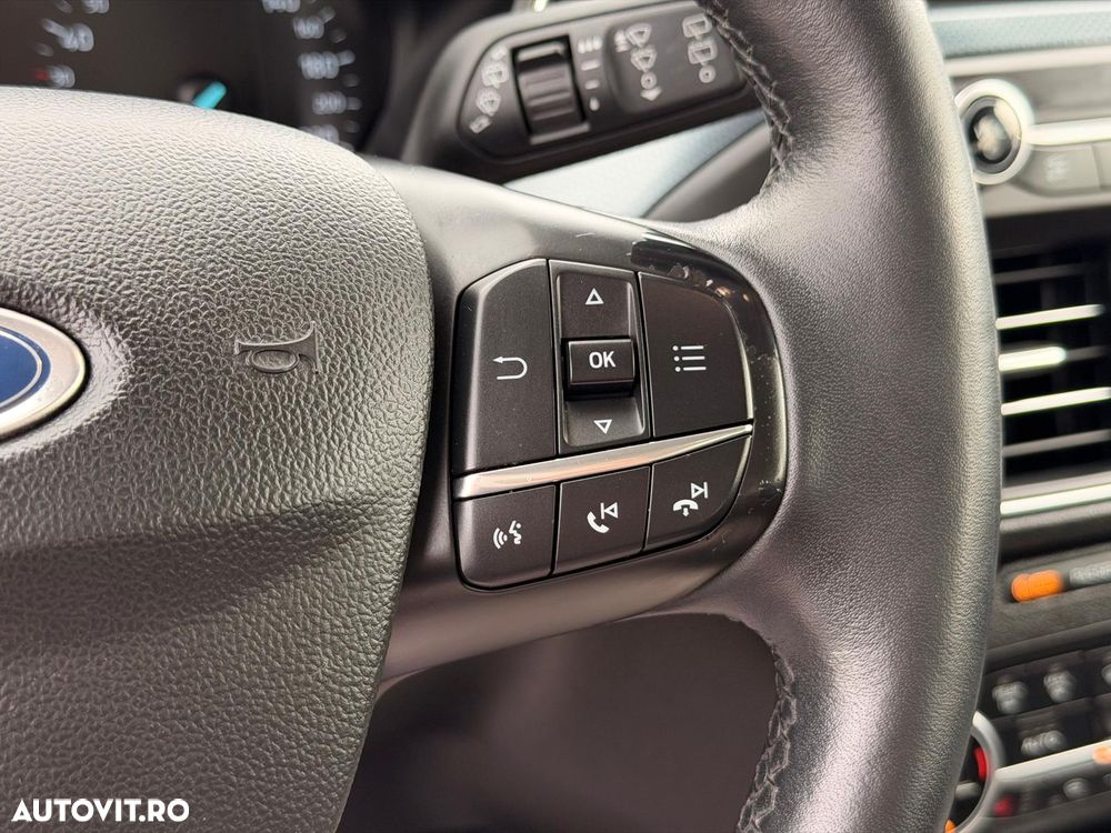 Ford Focus 1.0 EcoBoost Active Business - 34