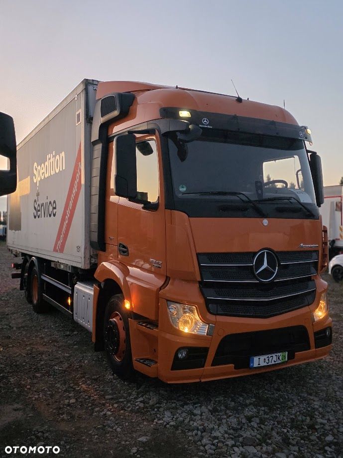Mercedes-Benz ACTROS / ANTOS  ; chłodnia * izoterma * kontener* kurierka *przewierty sterowane * - 11