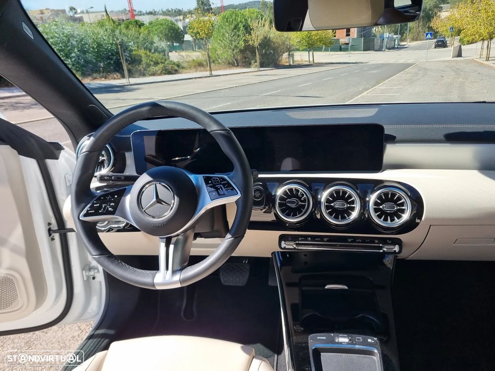 Mercedes-Benz CLA 250 e Shooting Brake Progressive - 19