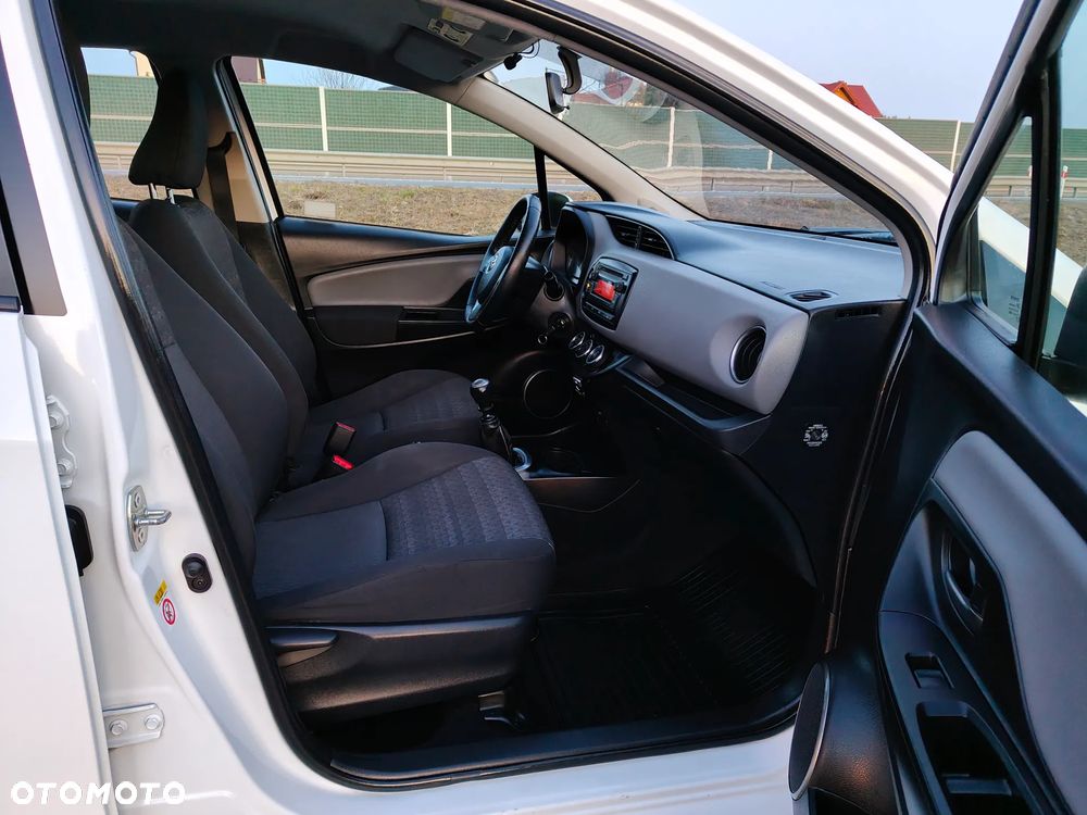 Toyota Yaris 1.33 Active EU6 - 30