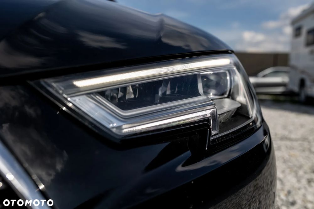 Audi A4 Avant 40 TDI quattro S tronic - 35