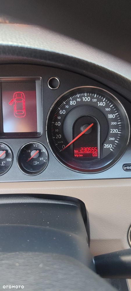 Volkswagen Passat 1.6 FSI Automatik Comfortline - 18