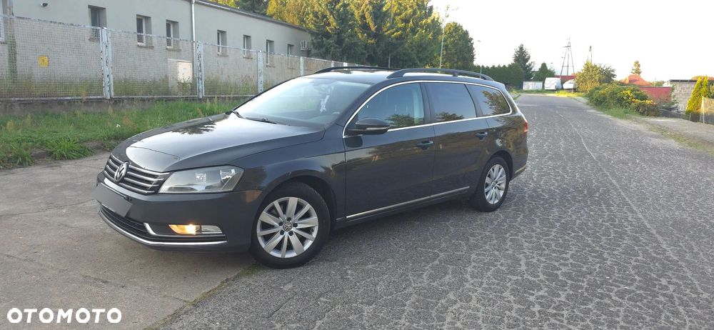 Volkswagen Passat 2.0 TDI Comfortline DSG - 6