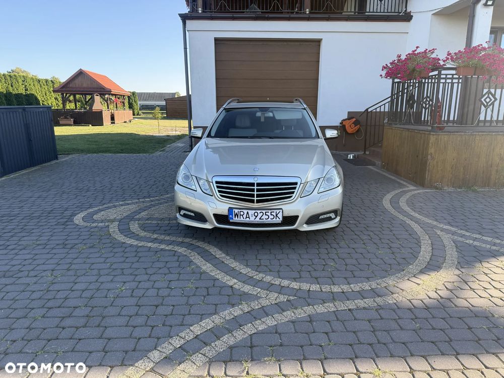 Mercedes-Benz Klasa E 350 CDI 4-Matic BlueEff - 1