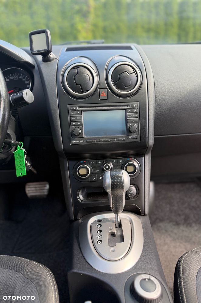 Nissan Qashqai 2.0 4x4 Tekna CVT - 34