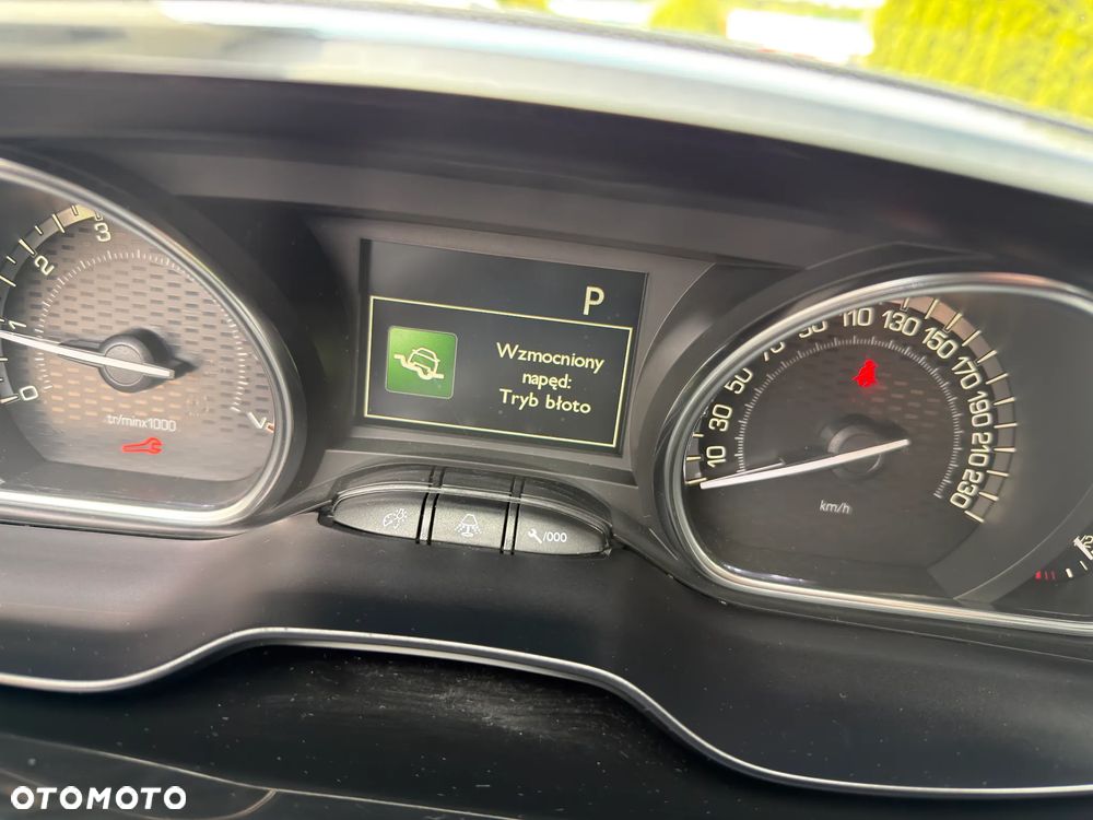 Peugeot 2008 PureTech 110 Stop&Start EAT6 GT-Line Edition - 28