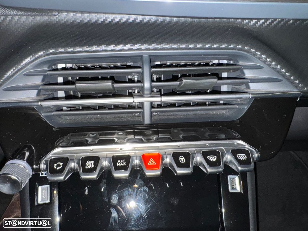 Peugeot 208 1.2 PureTech Allure EAT8 - 21