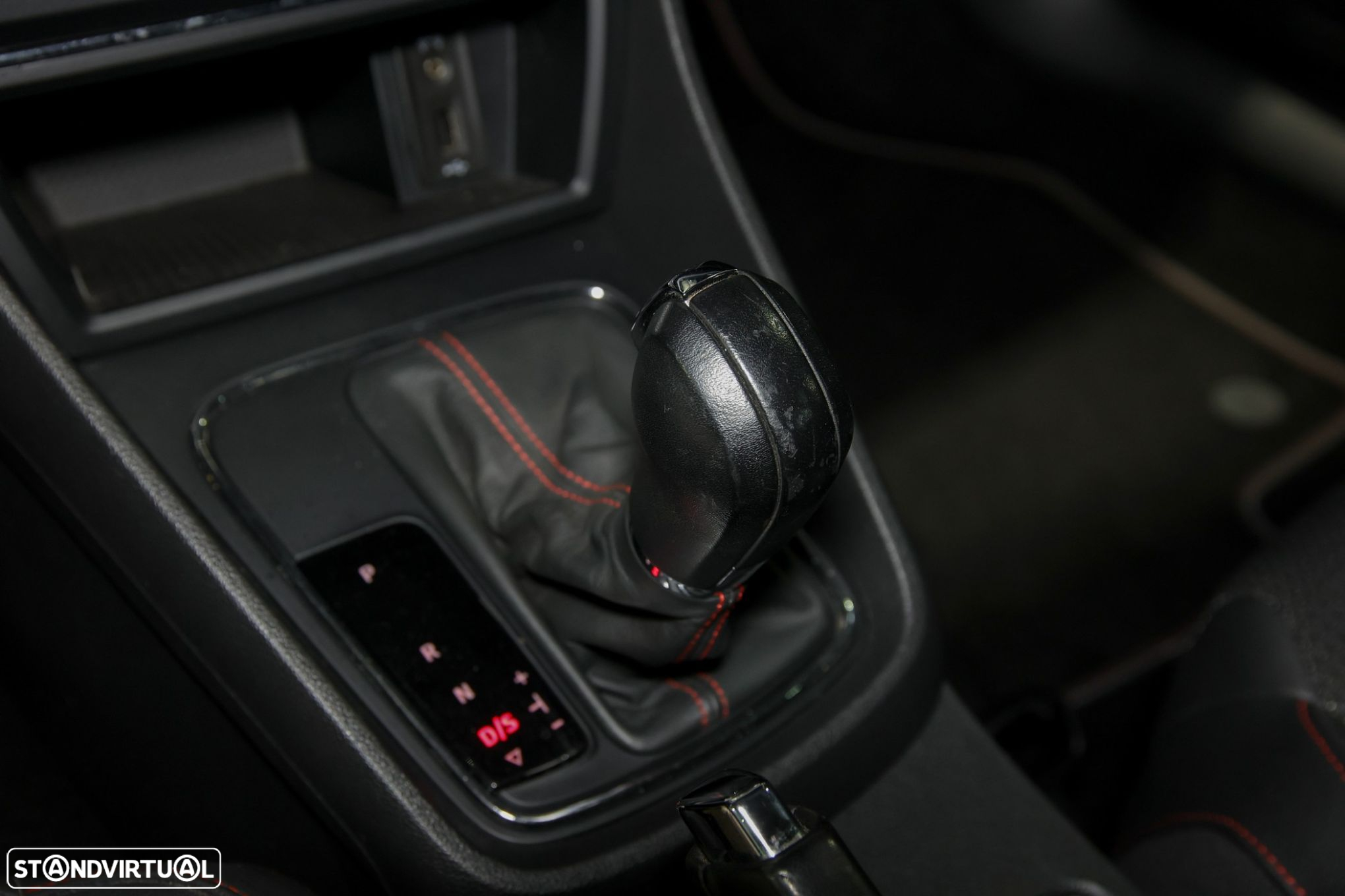 SEAT Leon ST 2.0 TDI FR DSG S/S - 29