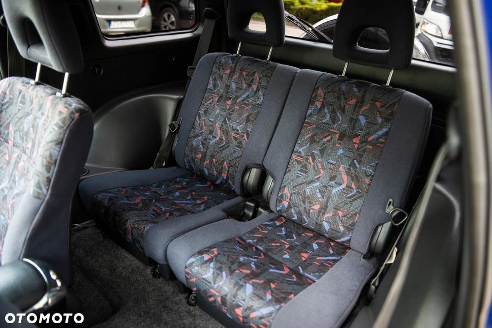 Toyota RAV4 - 19