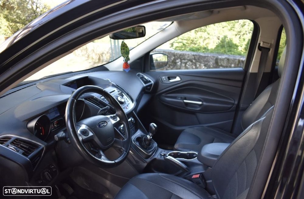 Ford Kuga 2.0 TDCi 4x4 Titanium - 12