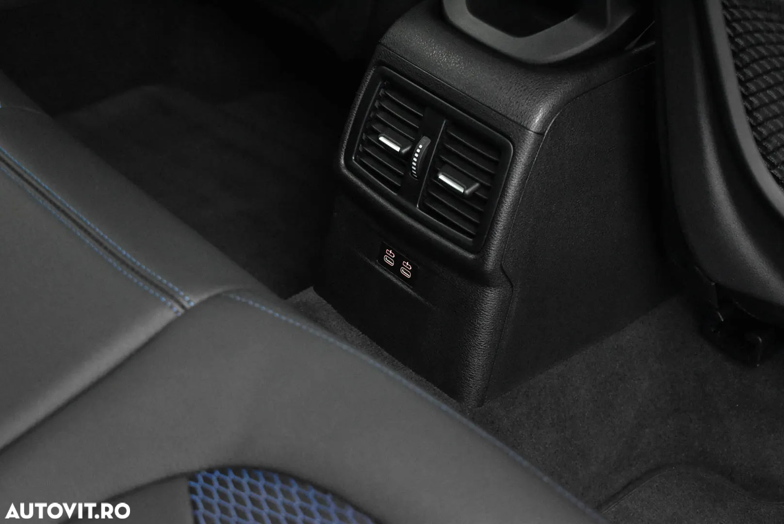 BMW X1 xDrive20i AT - 11