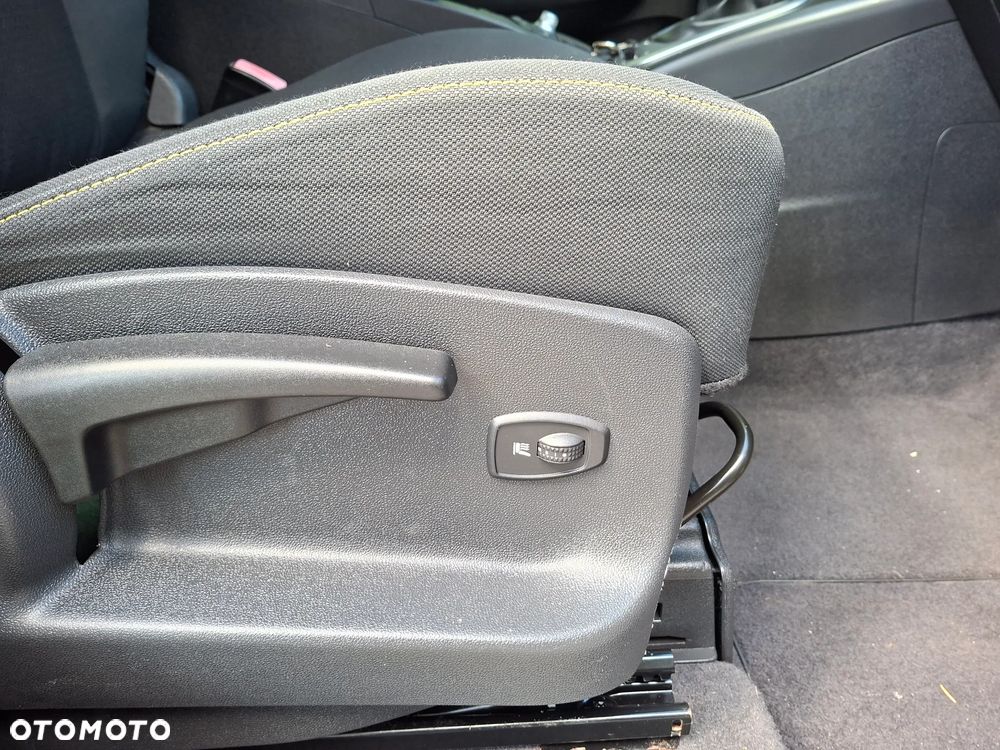 Renault Scenic 1.4 16V TCE Bose Edition - 38