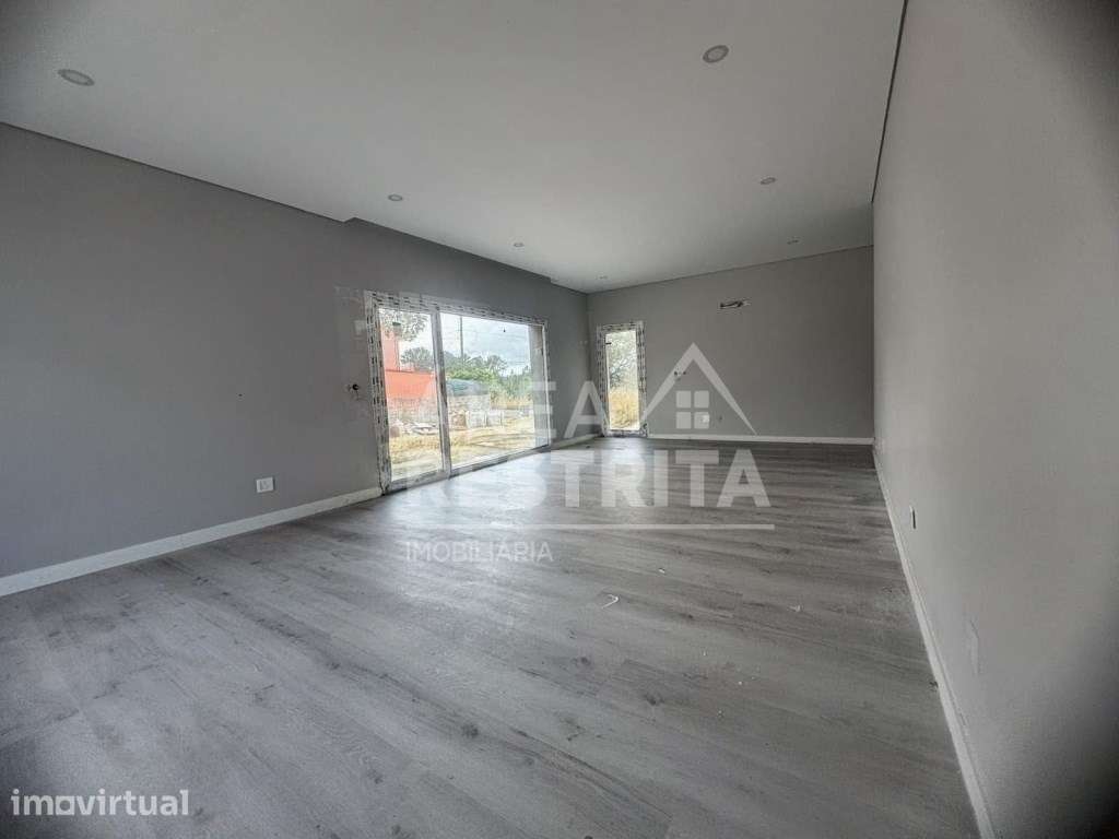 Fernão Ferreo- Pinhal do General- Moradia Isolada térrea com piscin... - Grande imagem: 4/21