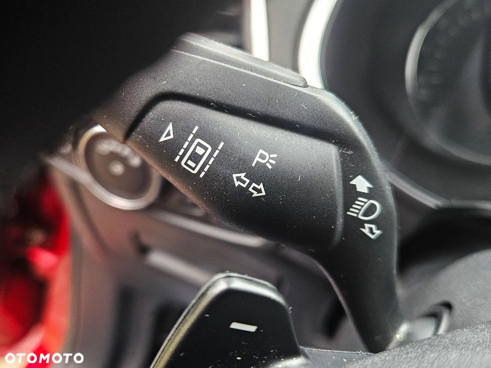 Ford S-Max ver-2-0-tdci-bi--turbo-titanium-powershift - 32