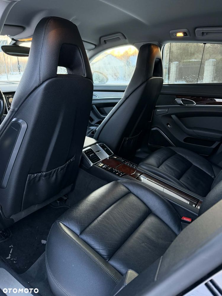 Porsche Panamera 4S PDK - 20