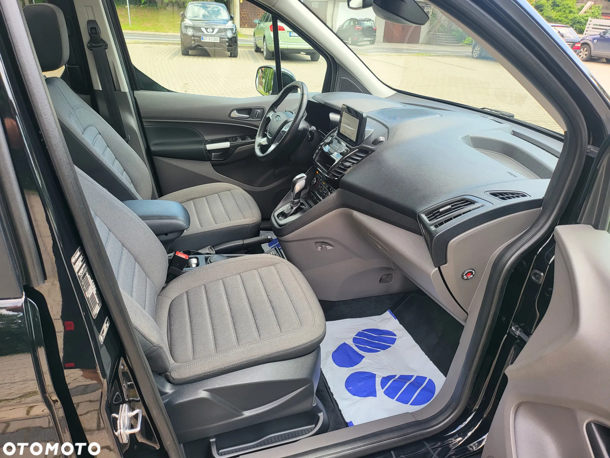 Ford Tourneo Connect Grand - 18