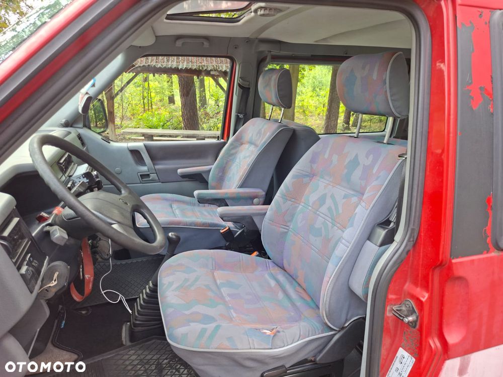 Volkswagen Multivan - 9