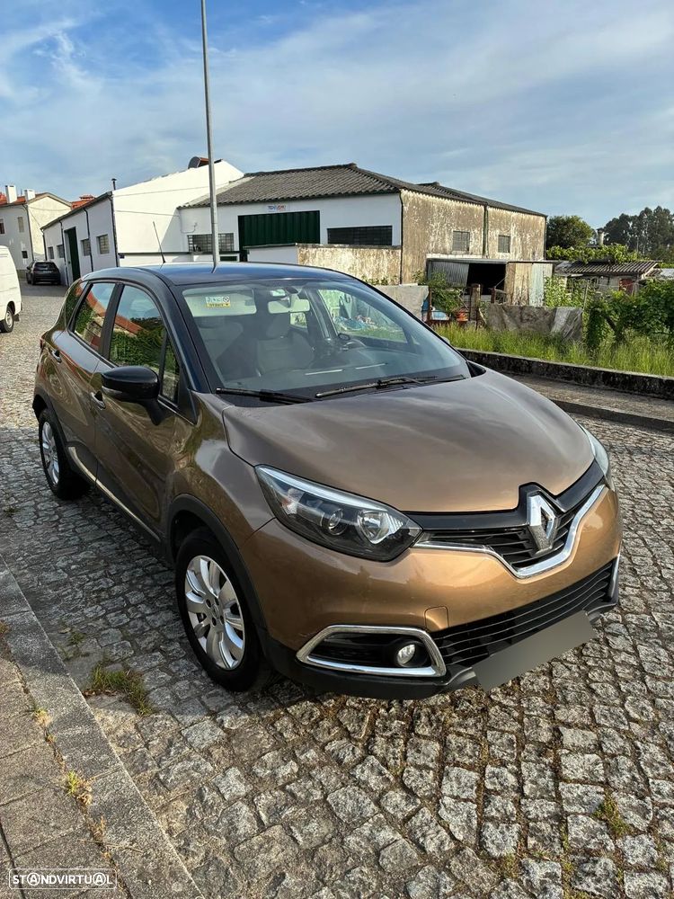 Renault Captur 1.5 dCi EDC - 2