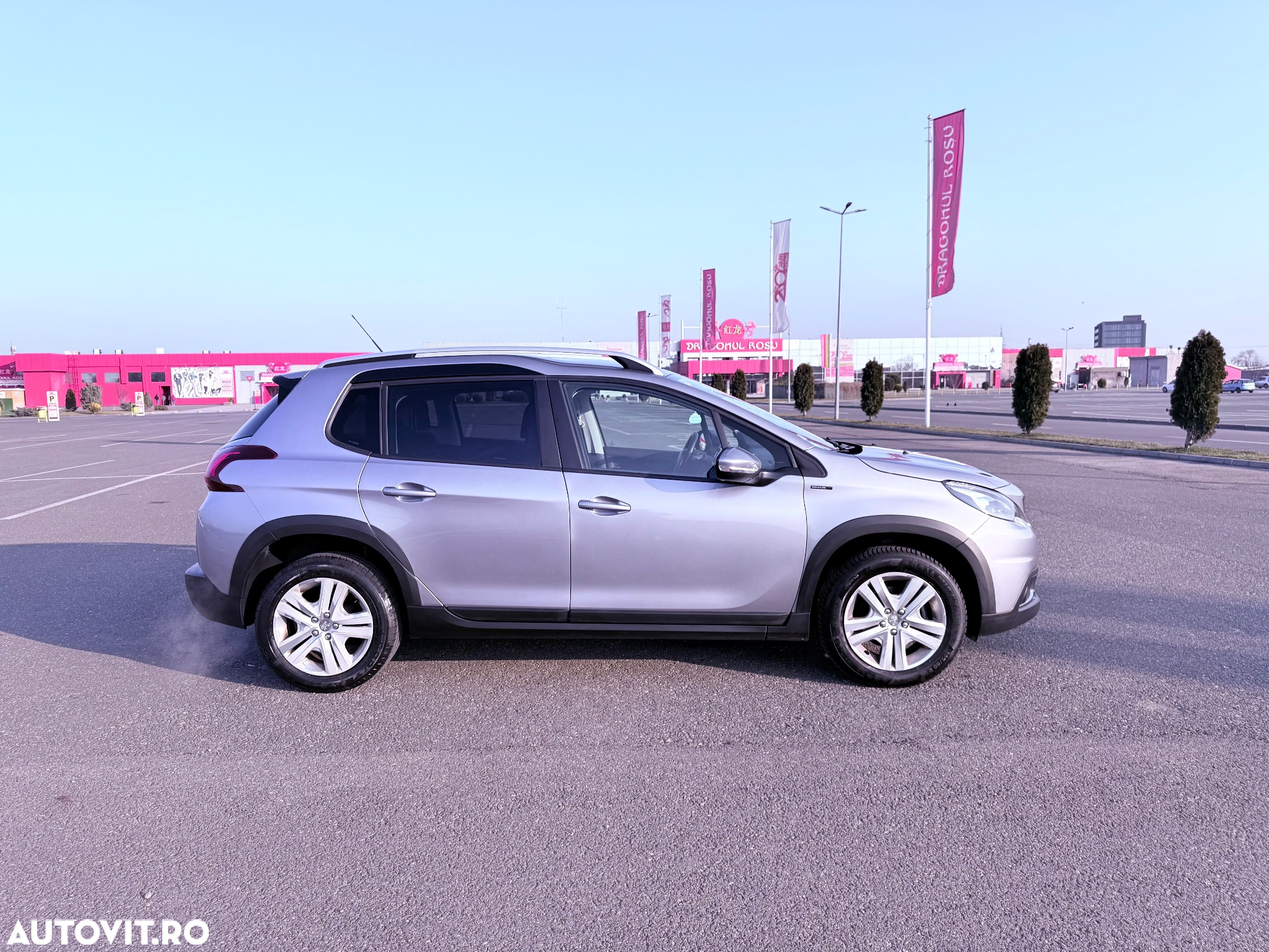 Peugeot 2008 PureTech 130 EAT8 Allure Pack - 8