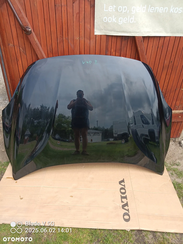 Maska Volvo V40 II