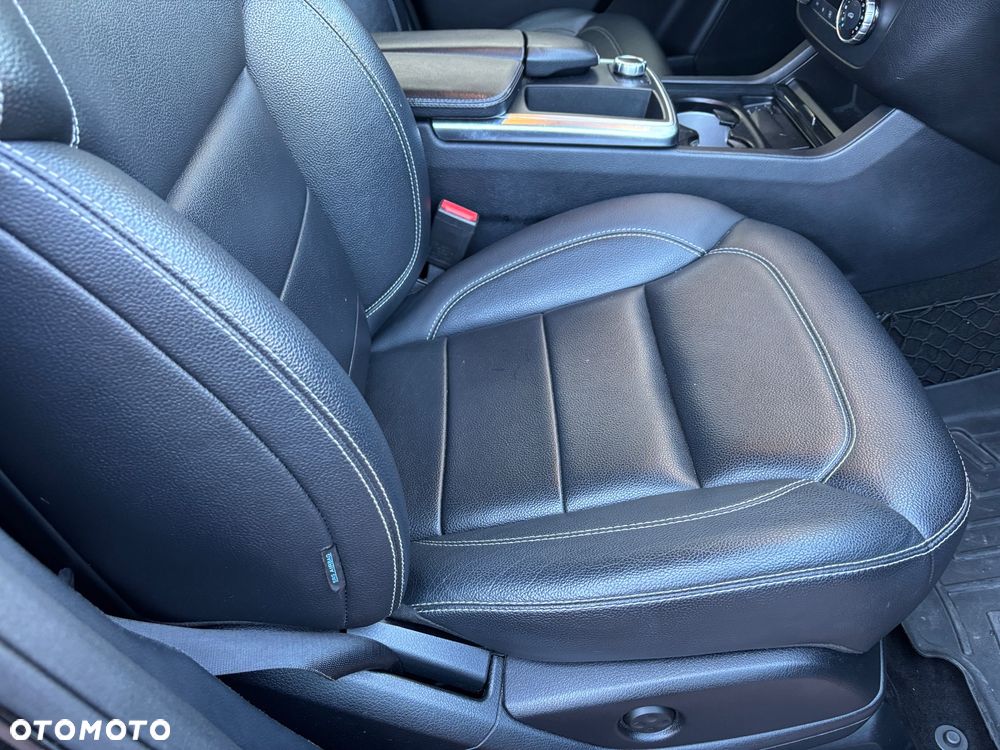 Mercedes-Benz ML - 6