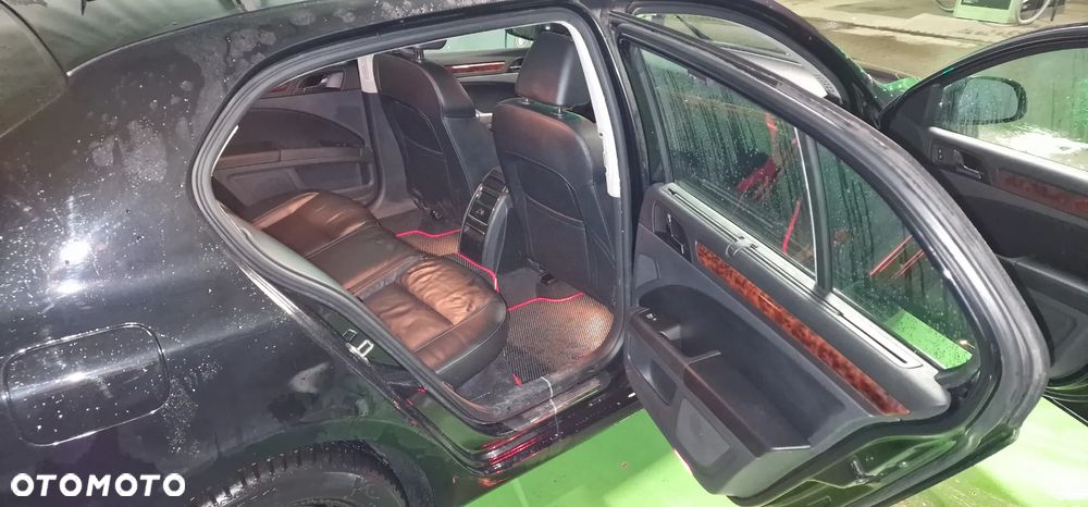 Skoda Superb 2.0 TDI Ambition DSG - 9