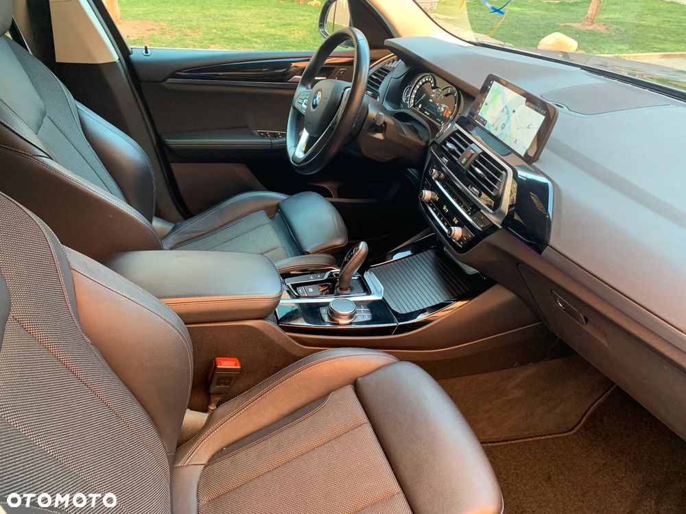 BMW X3 xDrive20d - 9