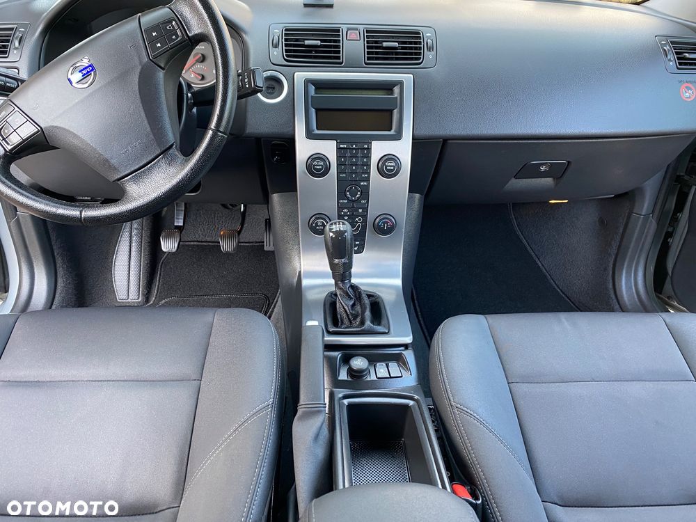Volvo S40 2.4i Momentum - 11