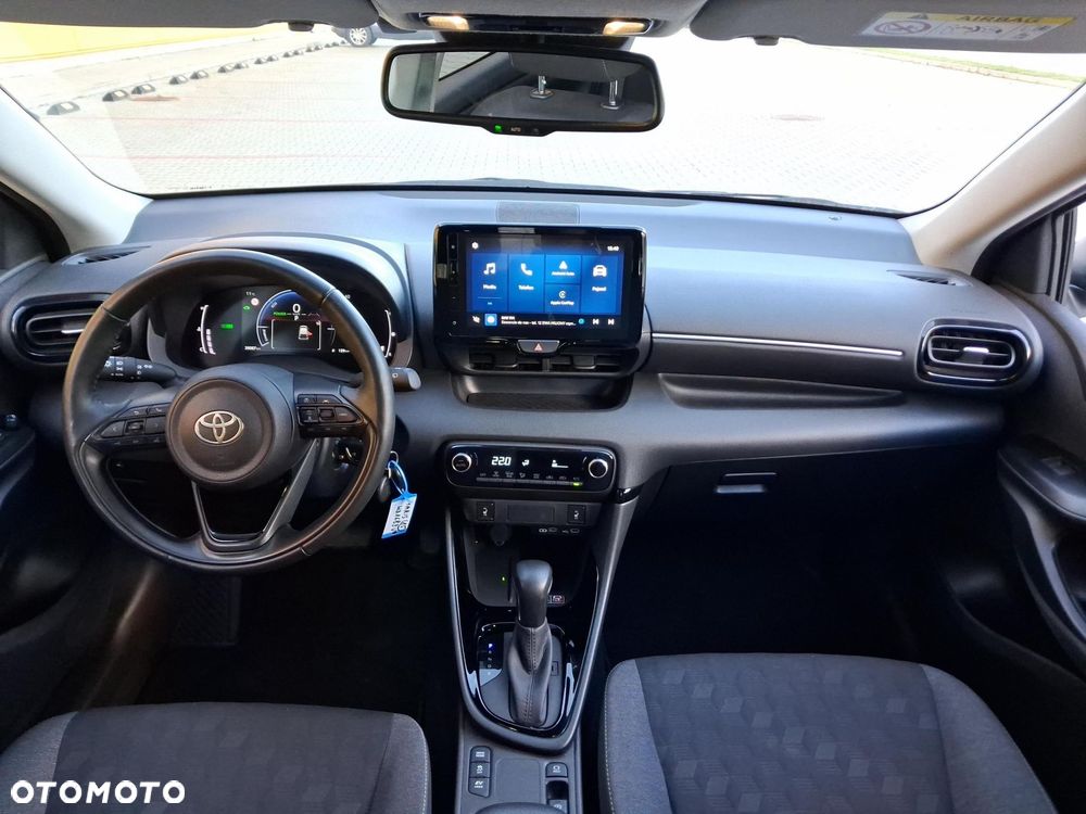 Toyota Yaris Hybrid 1.5 Style - 17
